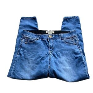 Democracy “Ab”solution size 10 jeans